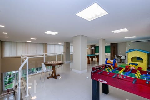 Image 22 - 250425